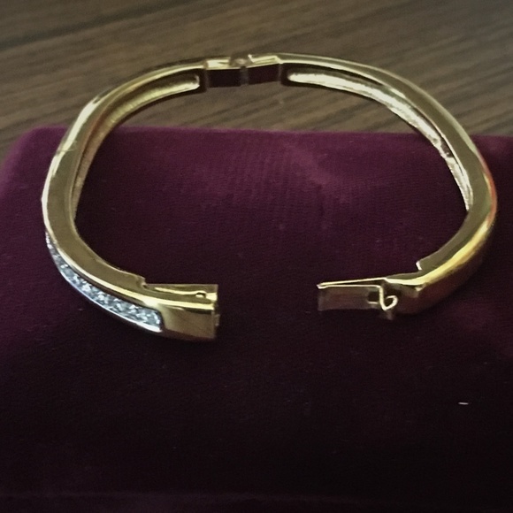 Bracelet - Picture 2 of 3